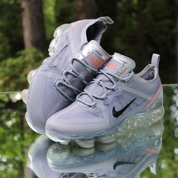 Nike Air VaporMax 2019 Wolf Grey Size 5Y - Picture 4 of 13